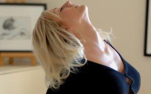 Живу одна (Выборгский р-н). +7(981)78З-О8-77  | Пикапер