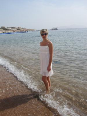 Бюджетно от стройной блондинки! | Пикапер