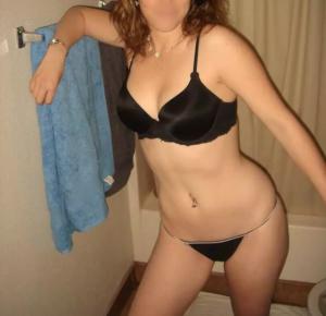 Раздвинула ножки,не хватает только тебя!!!. | Пикапер