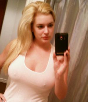 Мокрая киска ждет кто ей  присунет ). Новочеркасская . | Пикапер