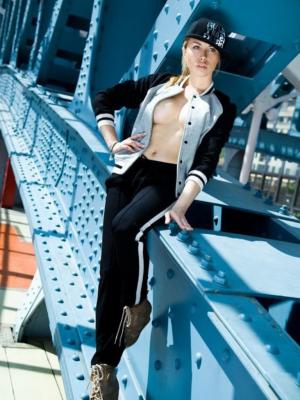 Страстная кошечка Виола. Отсосу до дрожи в ногах | Пикапер