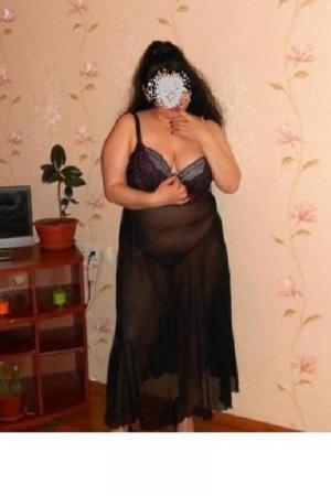 я секси бомбочка с пышными формами  | Пикапер