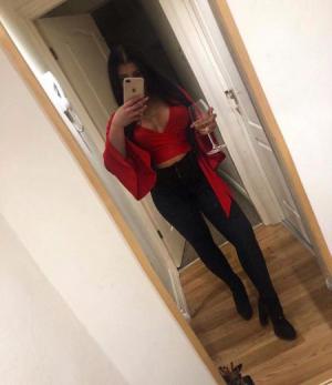 раздвину ножки для сочных мужских губ! | Пикапер