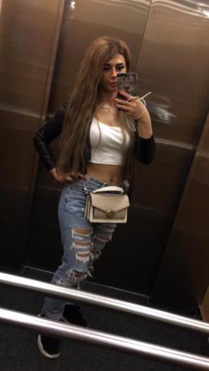 Моя киска нежная и мокрая! | Пикапер