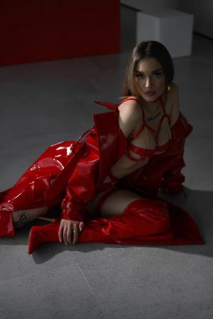 Проститутка индивидуалка Эвита, Парнас, Санкт-Петербург 