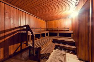 Салон с проститутками Тантра-клуб Юлии Варры